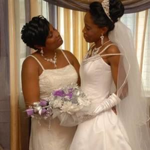 Meet your Posher, Yvette